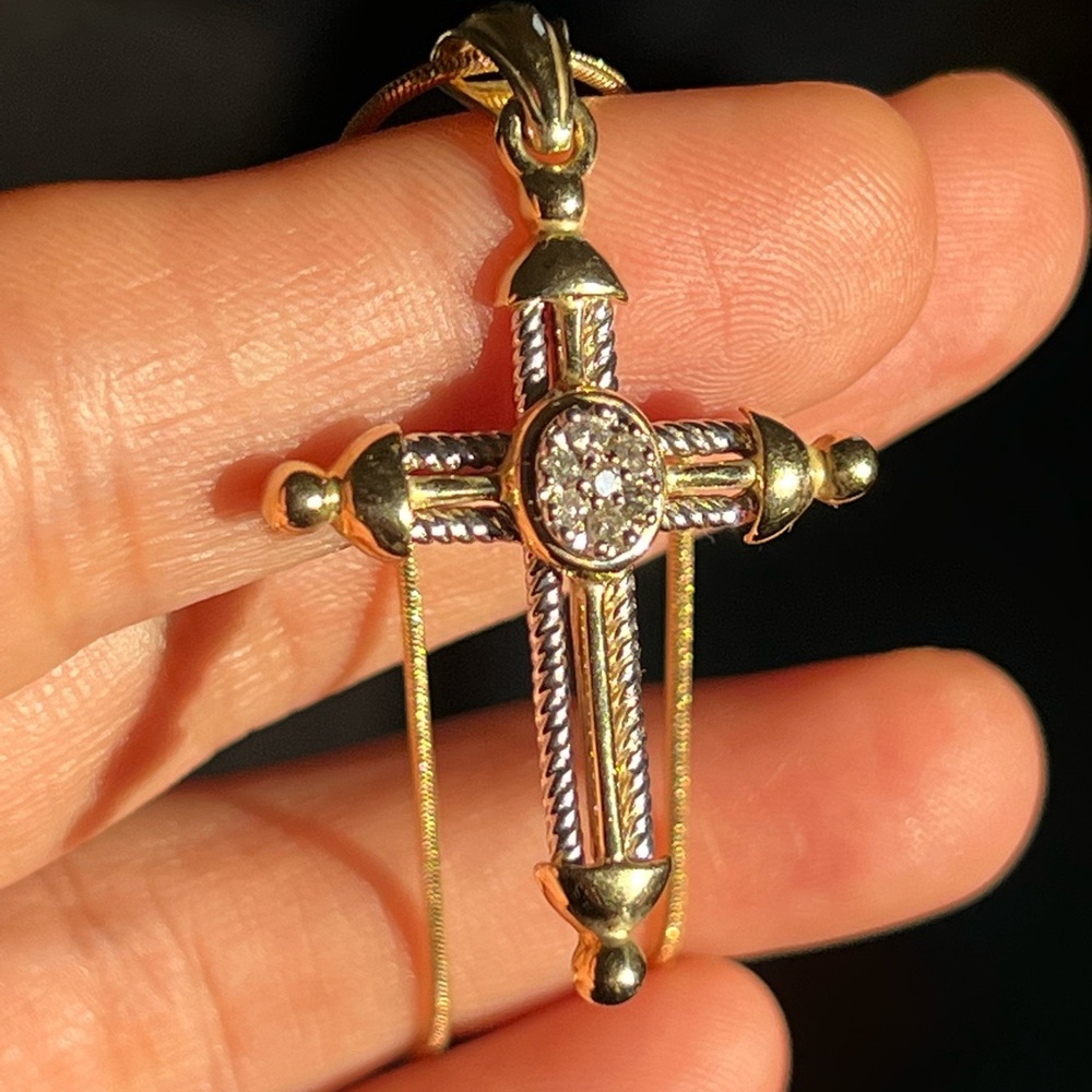 14k gold Diamond Cross snake chain necklace -New with tags! - Picture 12 of 15